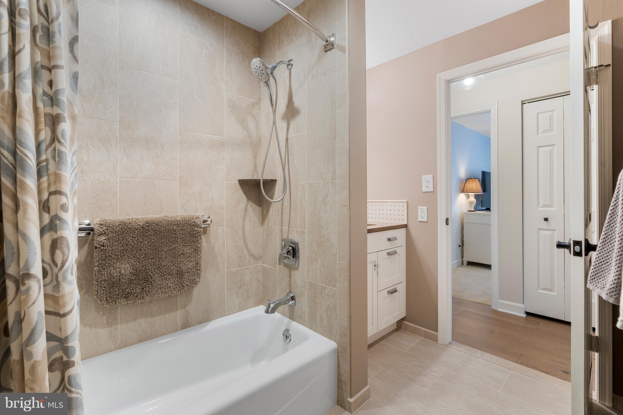 2 SOUTHERLY COURT 302