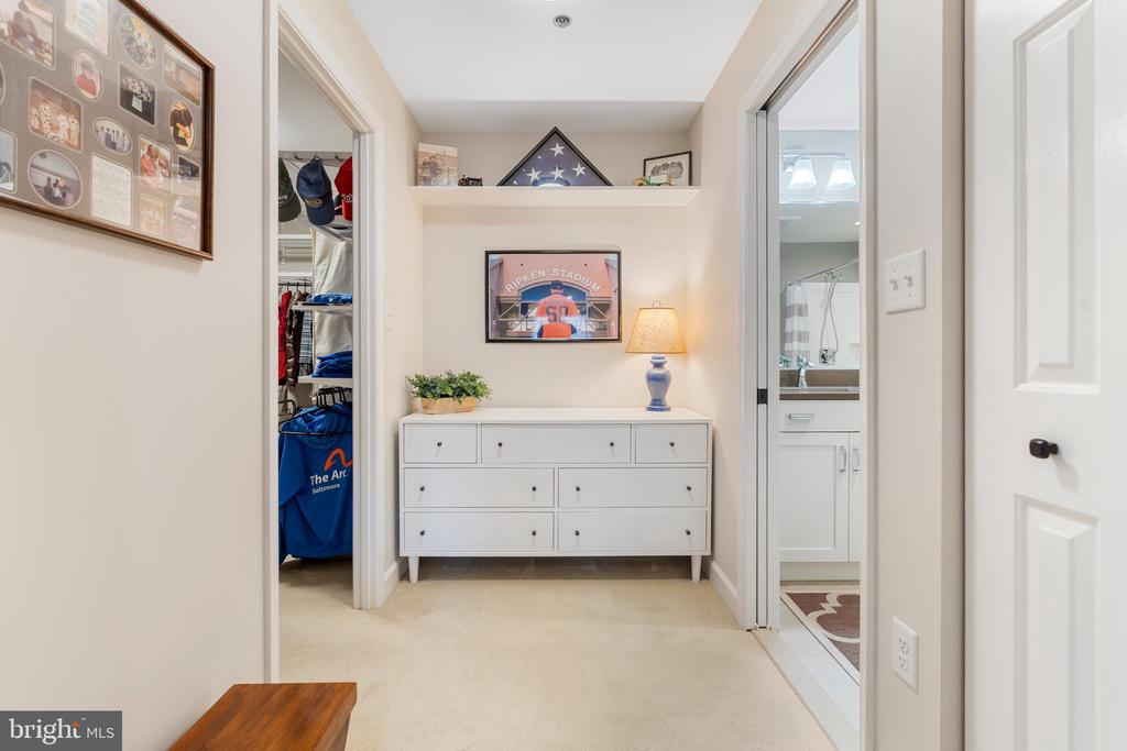 2 SOUTHERLY COURT 302