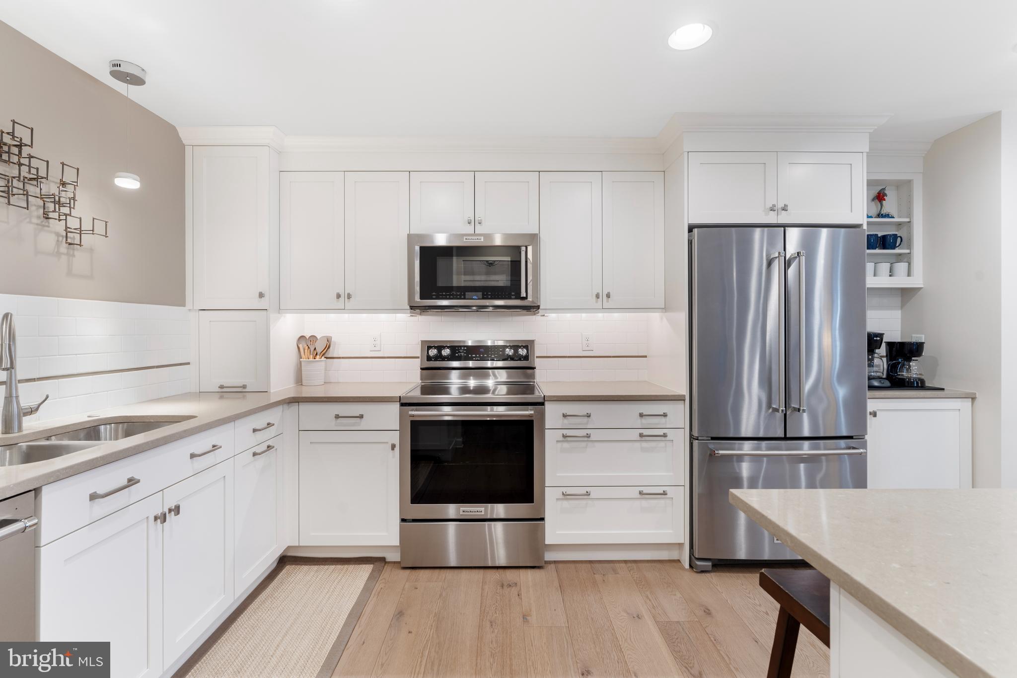 2 SOUTHERLY COURT 302