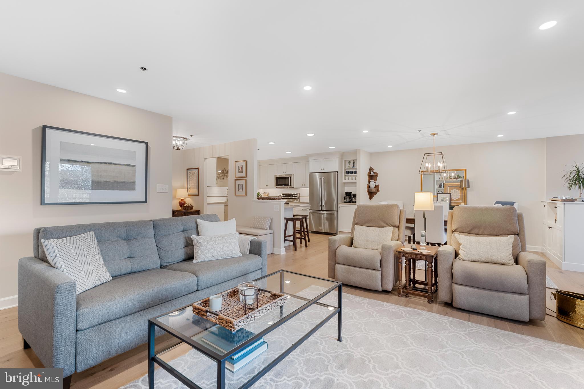 2 SOUTHERLY COURT 302