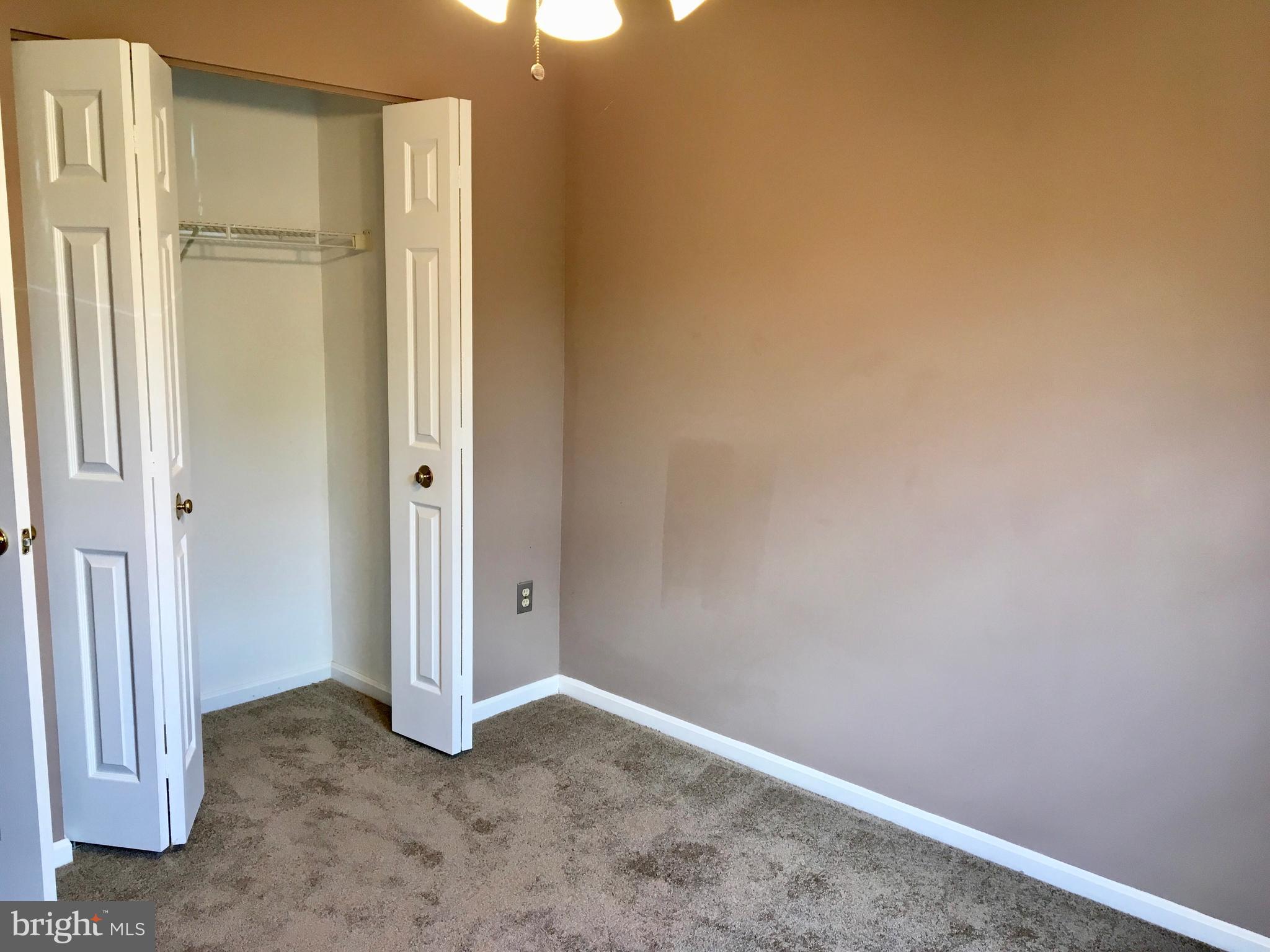 24 HIDDENCREEK COURT