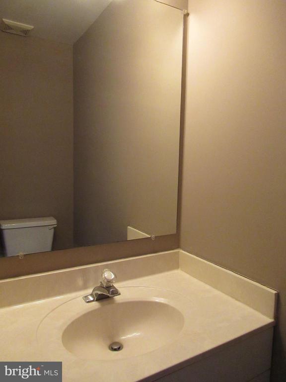 24 HIDDENCREEK COURT