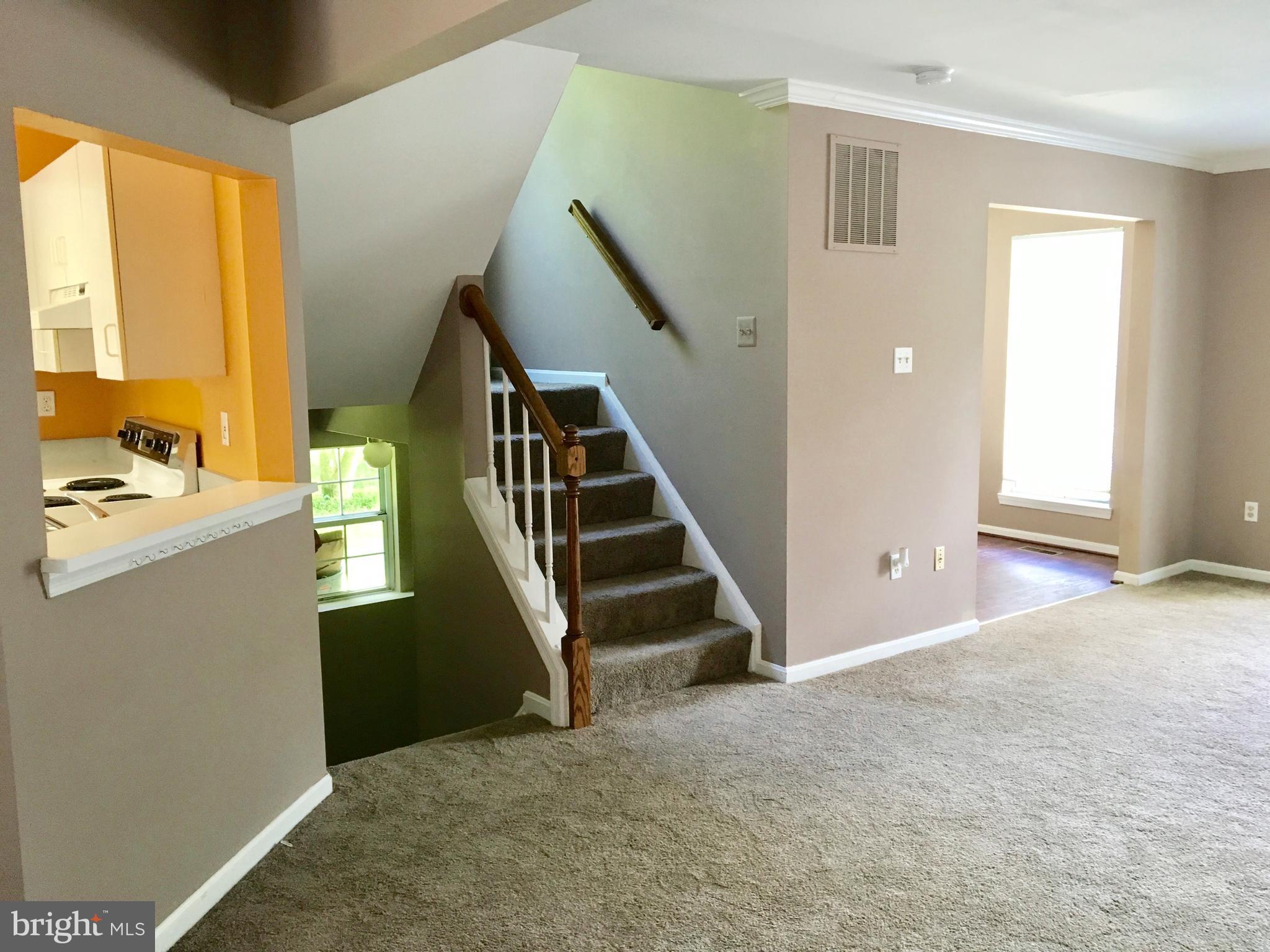 24 HIDDENCREEK COURT