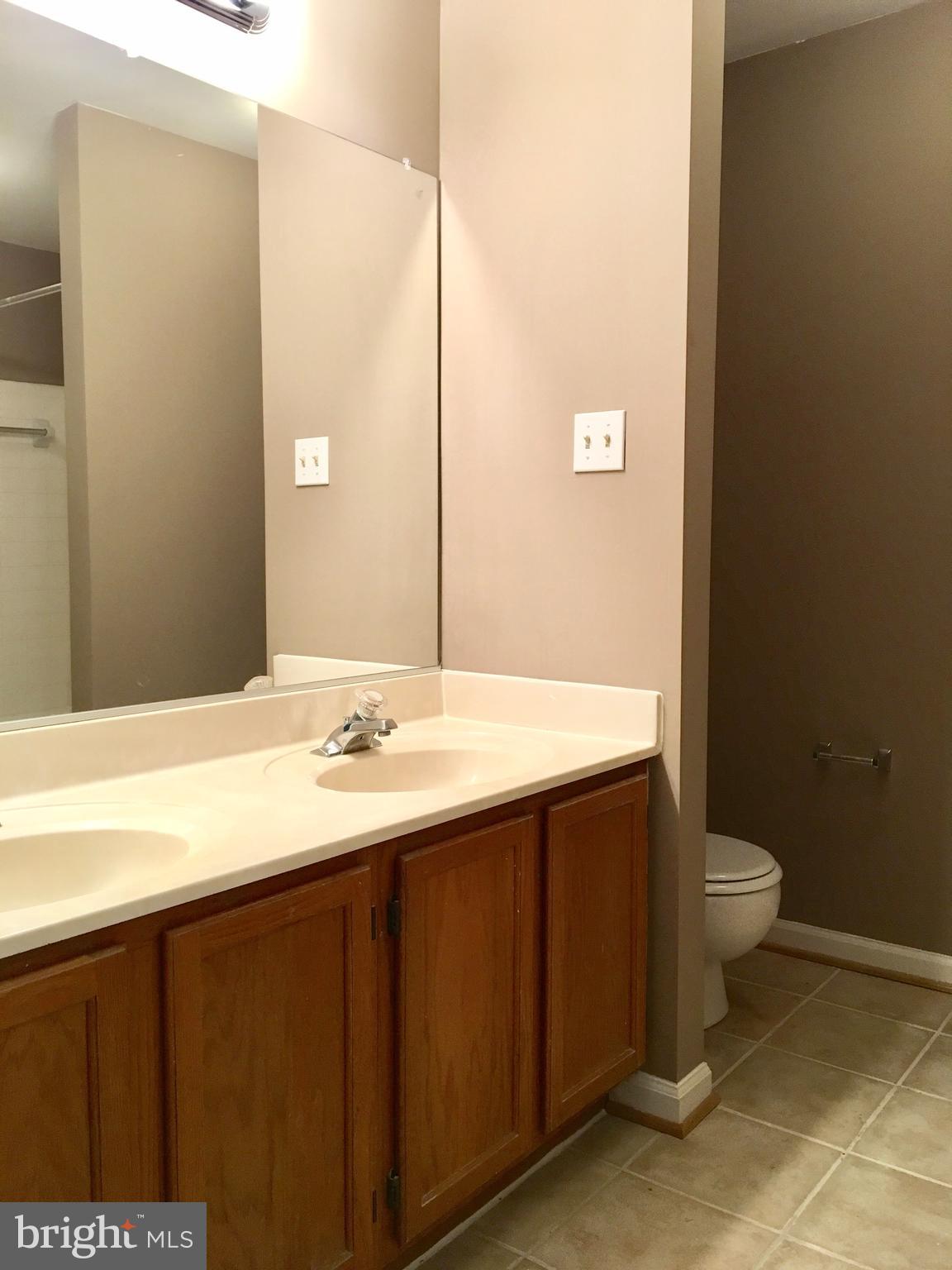 24 HIDDENCREEK COURT