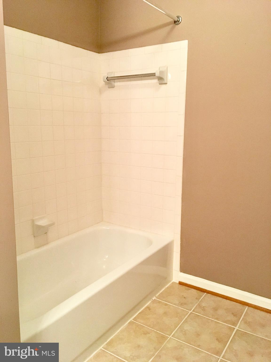 24 HIDDENCREEK COURT