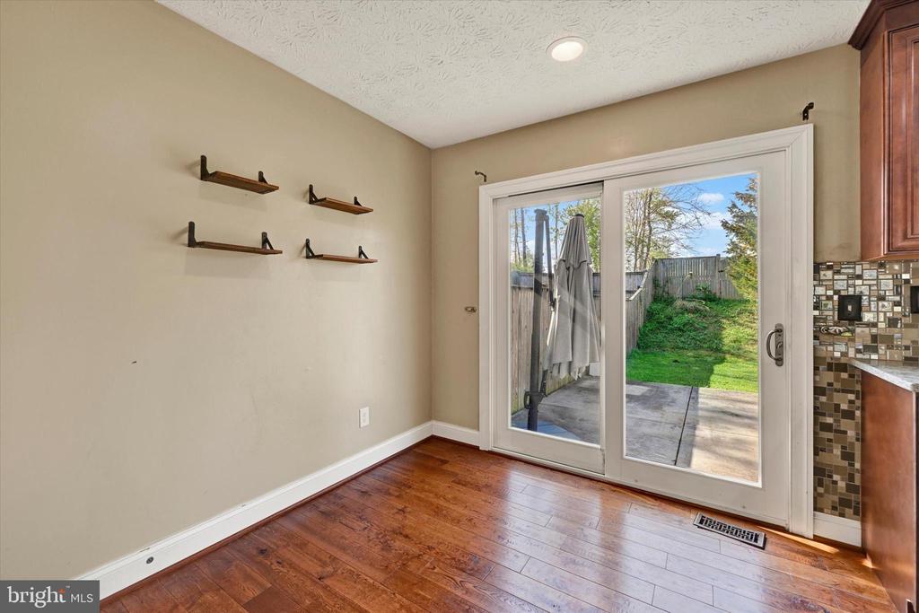 19 DERWOOD COURT