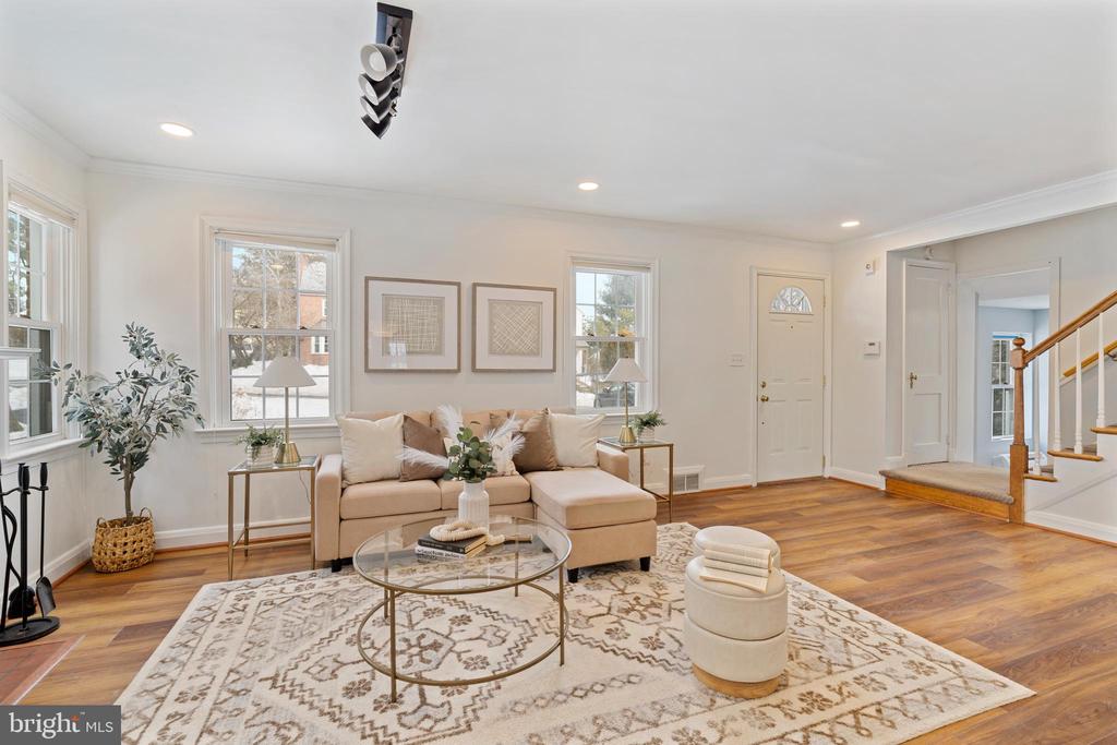 609 STEVENSON LANE
