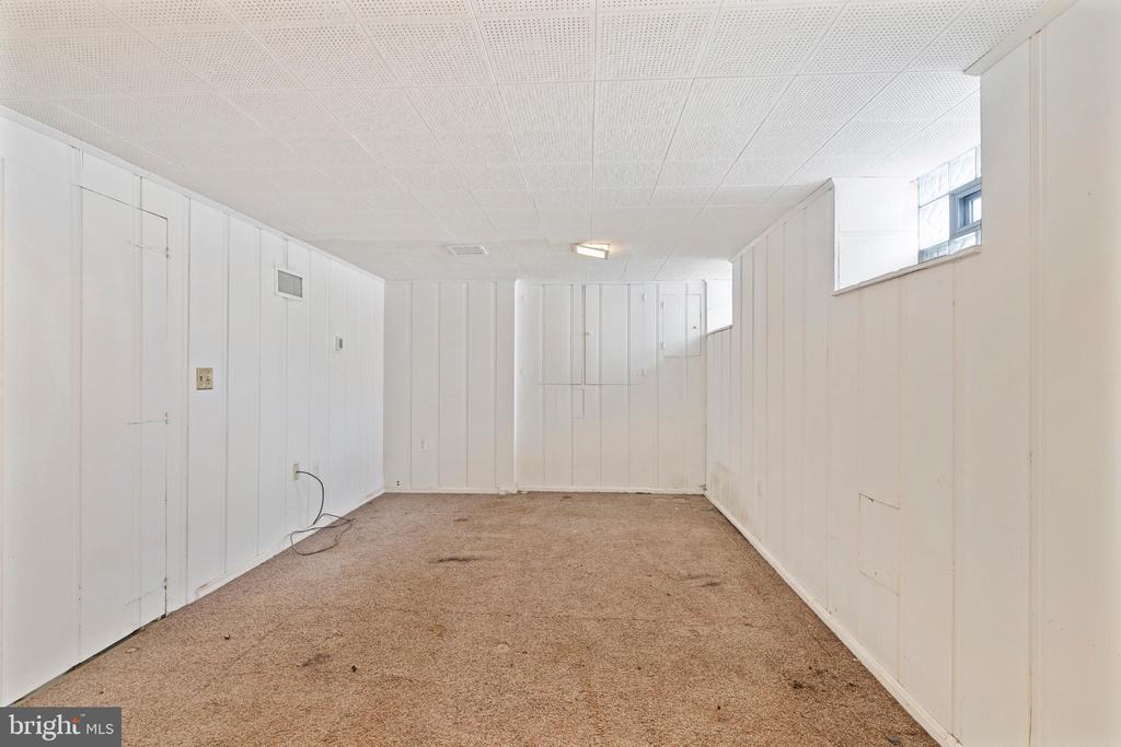 609 STEVENSON LANE