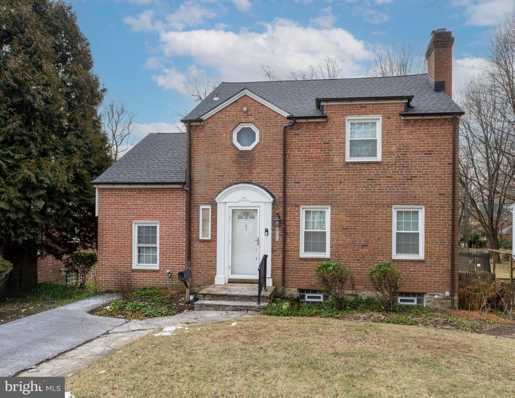 609 STEVENSON LANE