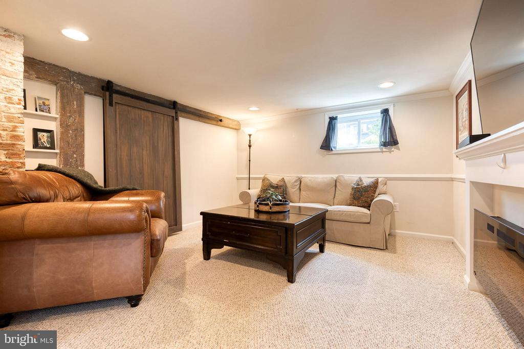 6504 MAPLEWOOD ROAD