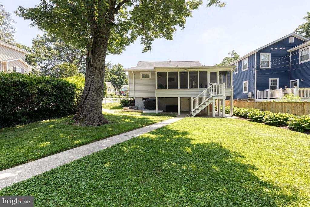 6504 MAPLEWOOD ROAD