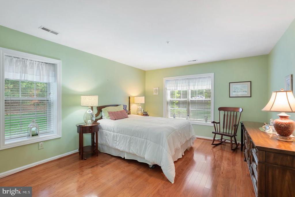 400 PLUMBRIDGE COURT 102