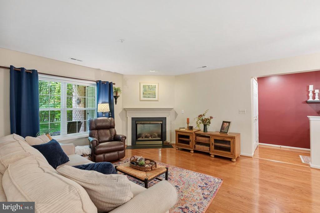 400 PLUMBRIDGE COURT 102