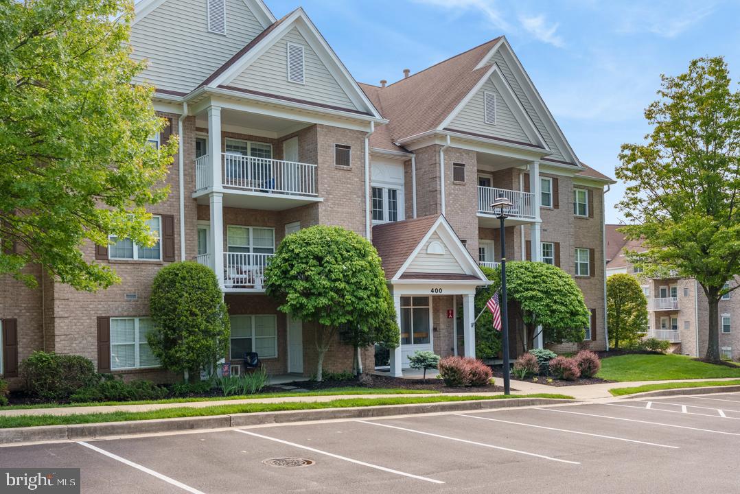 400 PLUMBRIDGE COURT 102