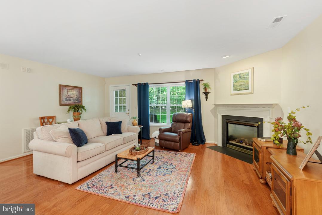 400 PLUMBRIDGE COURT 102