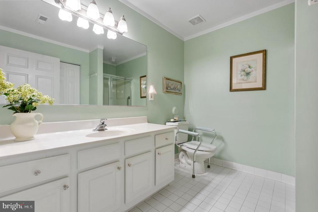 400 PLUMBRIDGE COURT 102