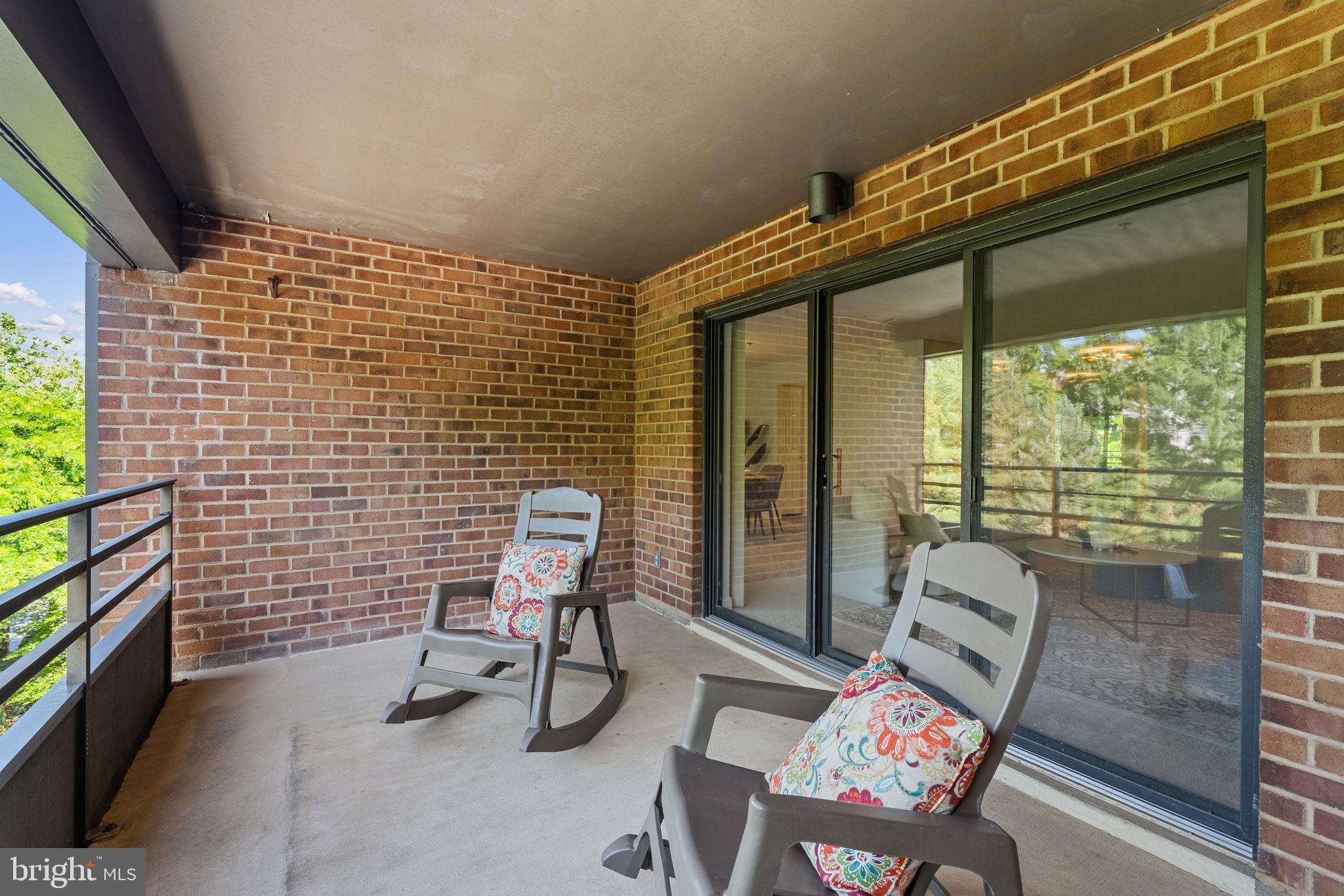 3 SOUTHERLY COURT 505