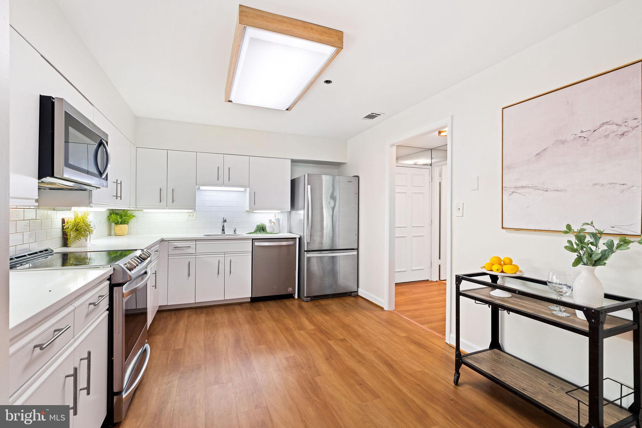 3 SOUTHERLY COURT 505
