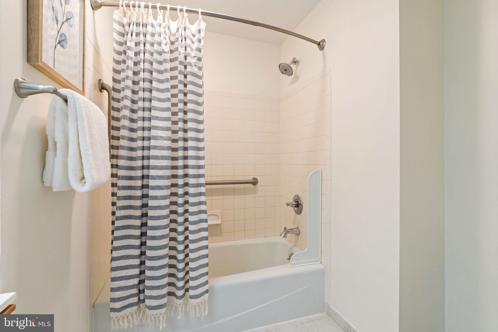 3 SOUTHERLY COURT 505