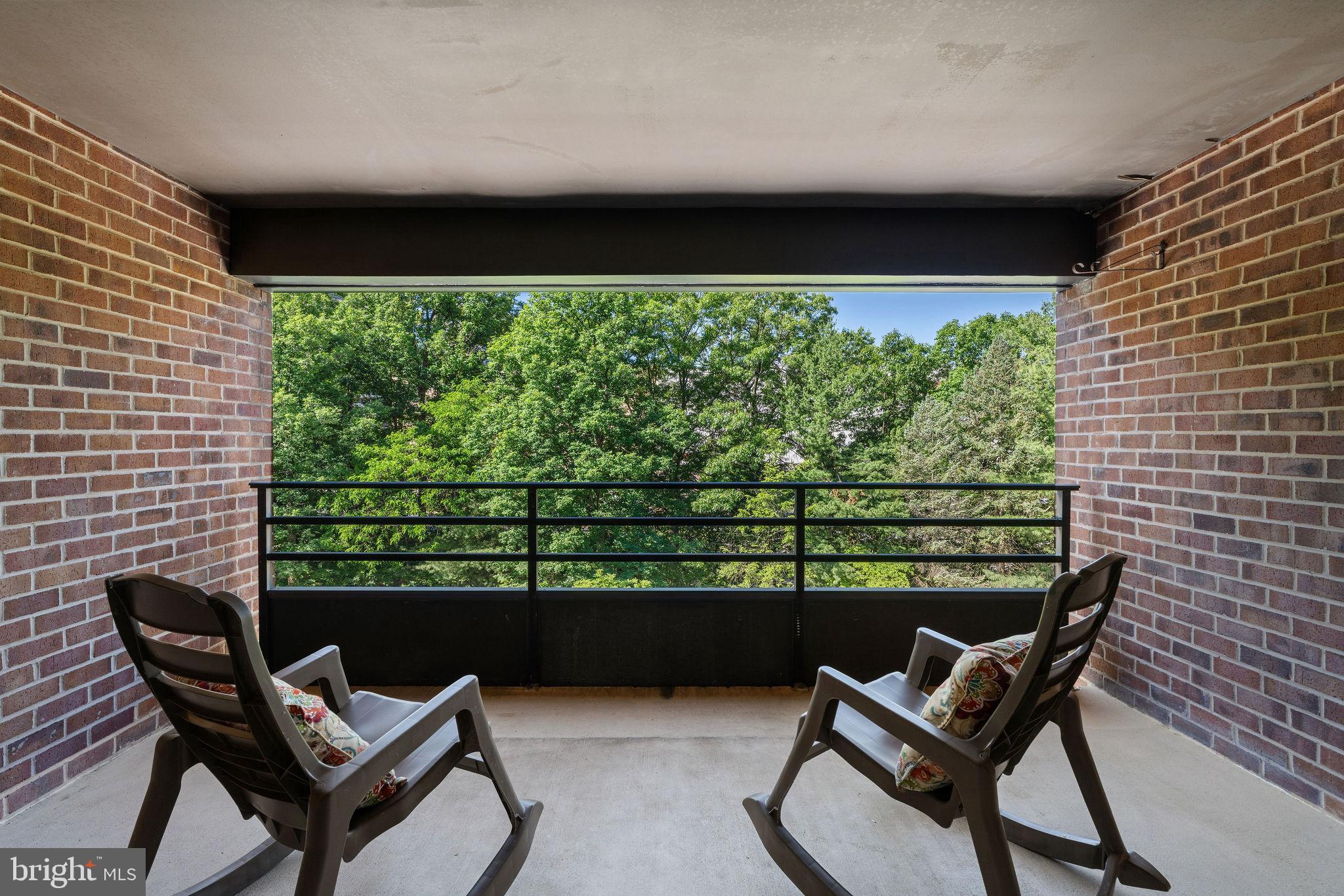 3 SOUTHERLY COURT 505