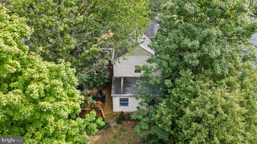 902 GREENLEIGH ROAD