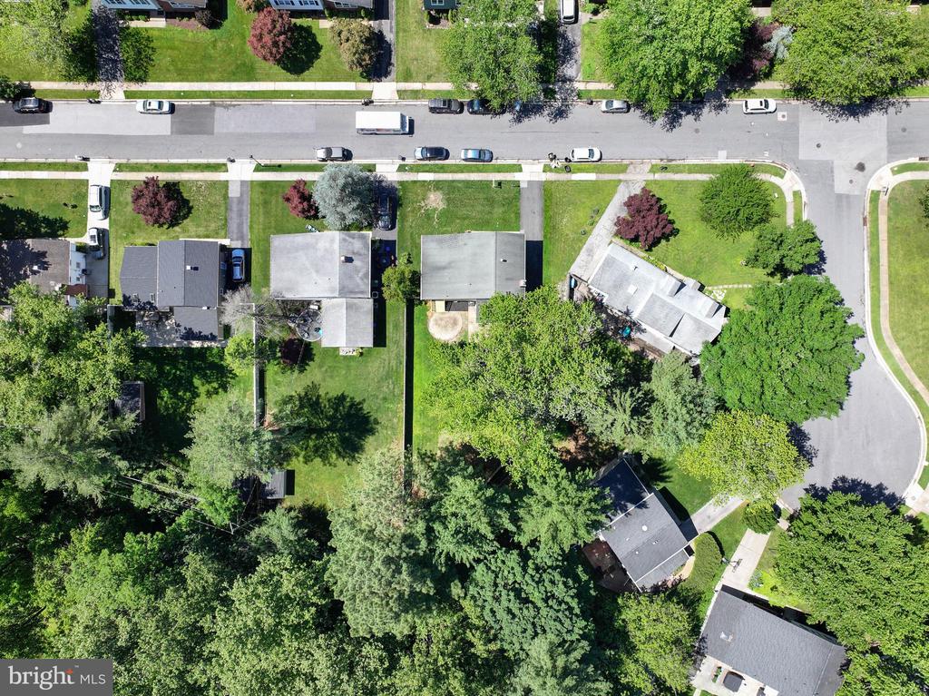 916 BEAVERBANK CIRCLE