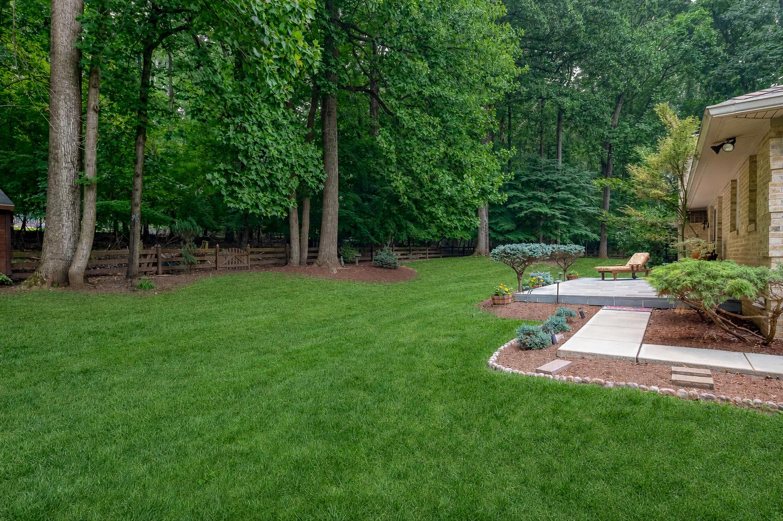 1421 AUTUMN LEAF ROAD