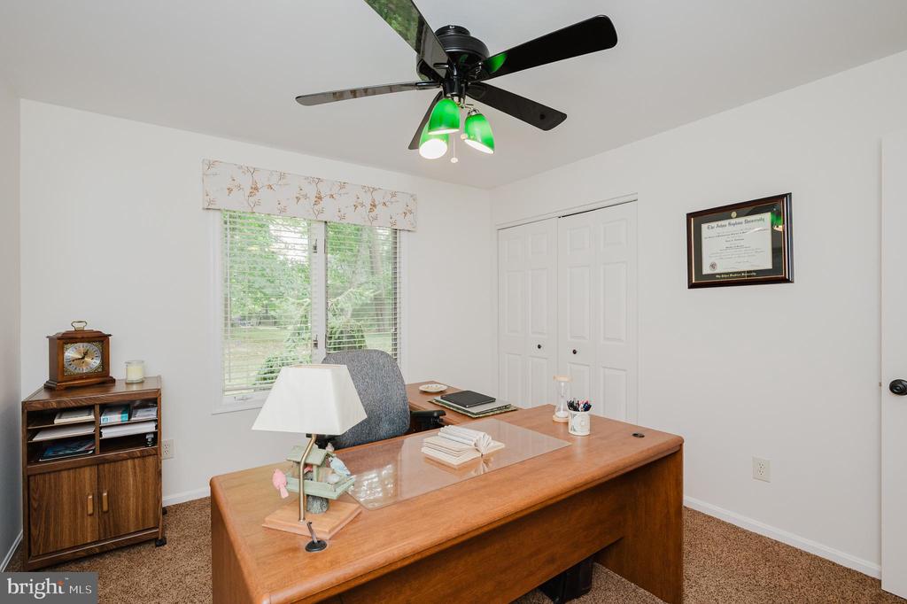 1421 AUTUMN LEAF ROAD