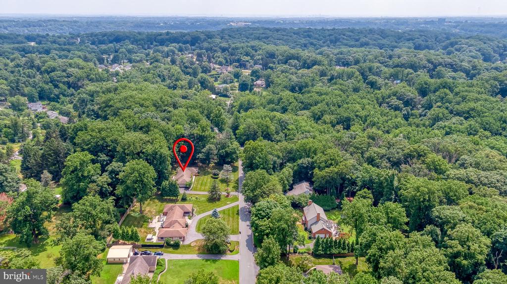 1421 AUTUMN LEAF ROAD