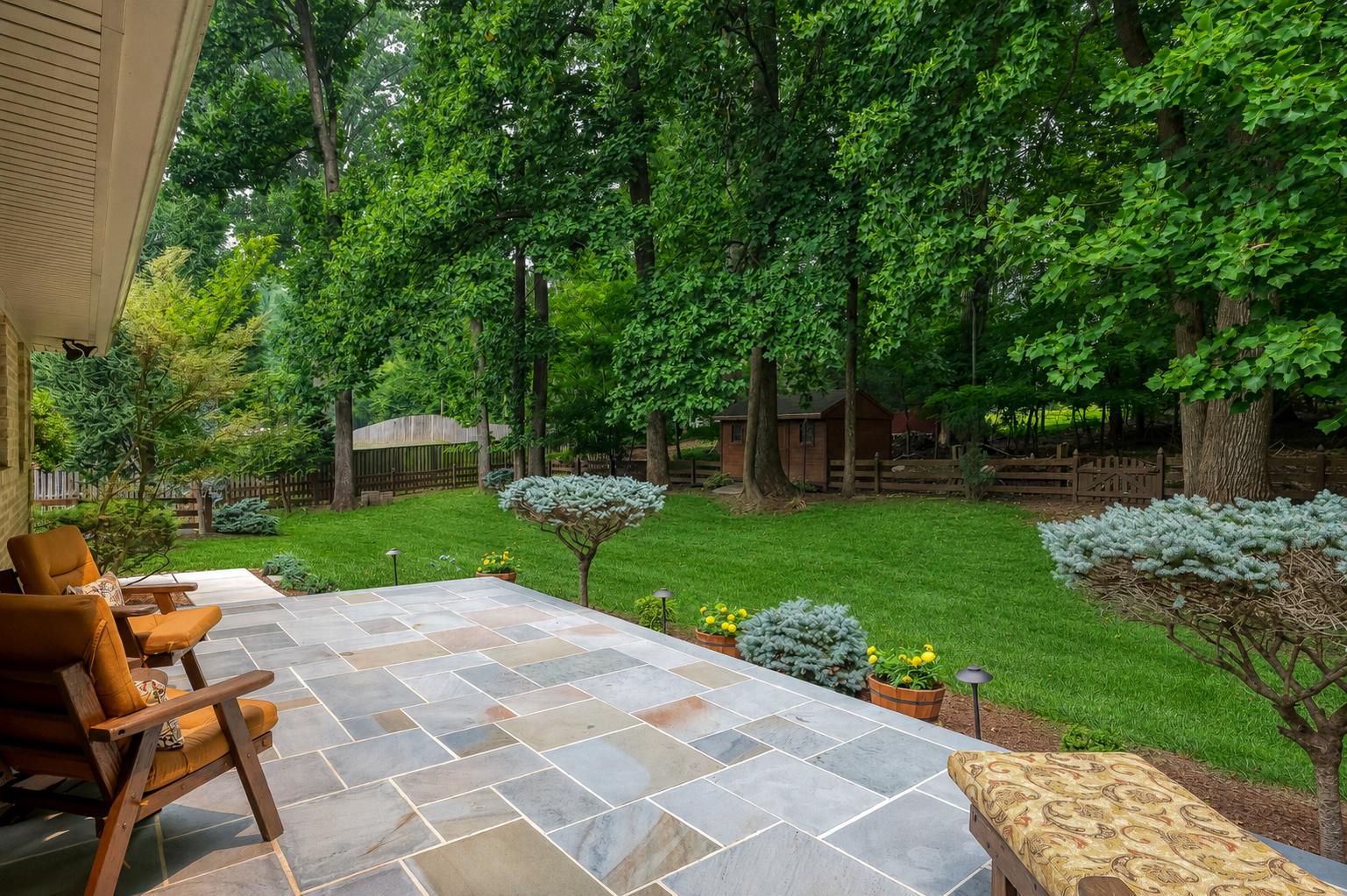 1421 AUTUMN LEAF ROAD