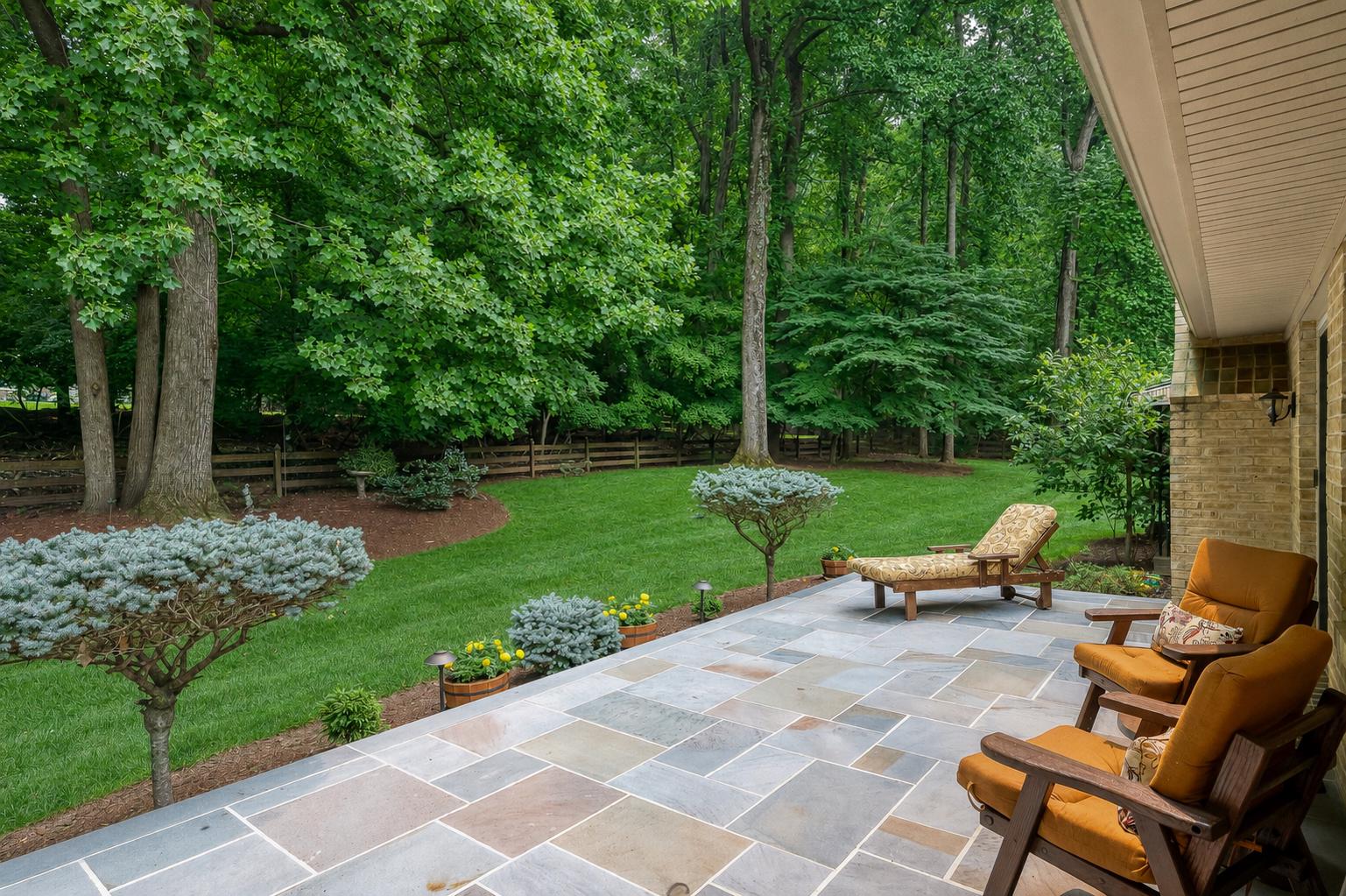 1421 AUTUMN LEAF ROAD