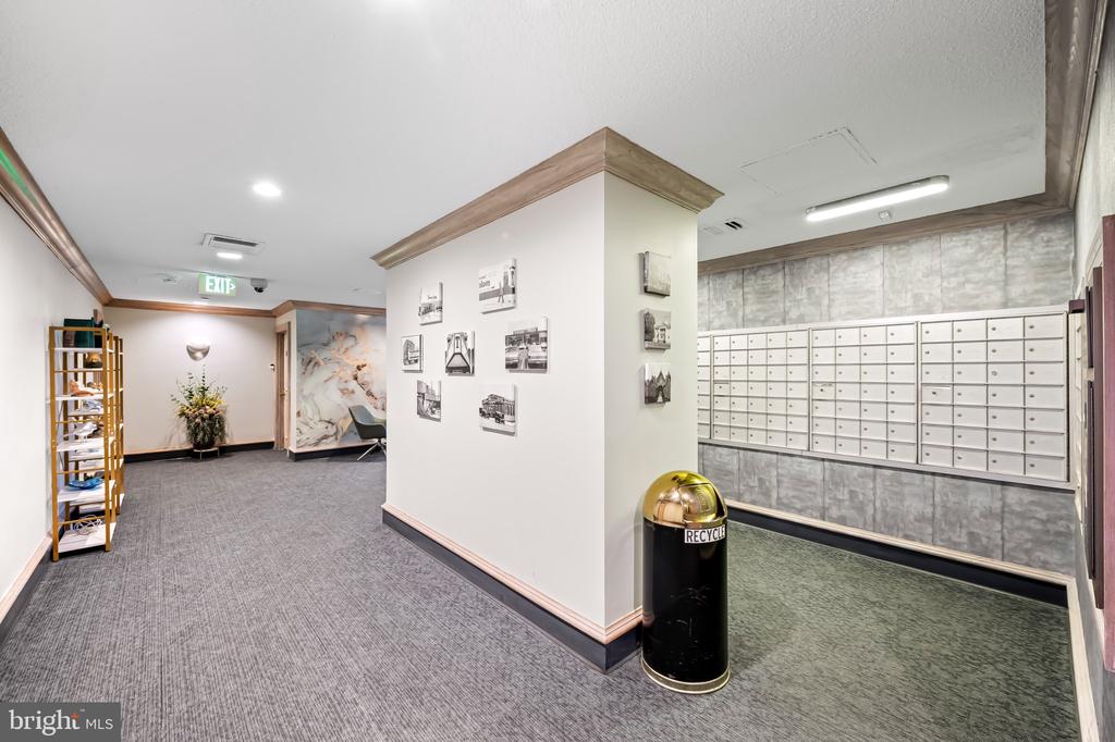 205 E JOPPA ROAD Unit: 2003