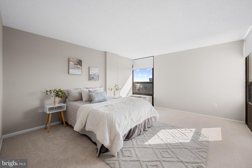 205 E JOPPA ROAD Unit: 2003