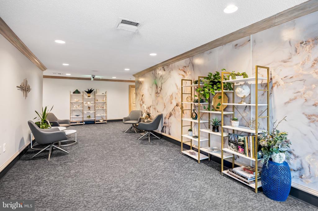 205 E JOPPA ROAD Unit: 2003