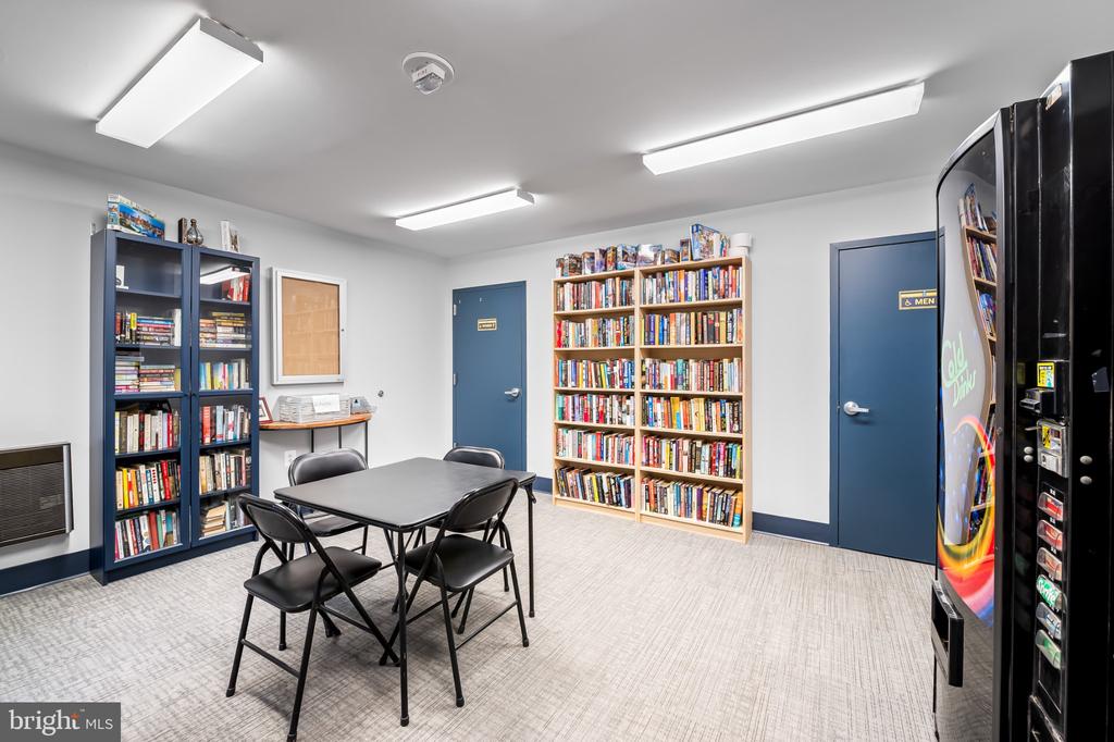 205 E JOPPA ROAD Unit: 2003