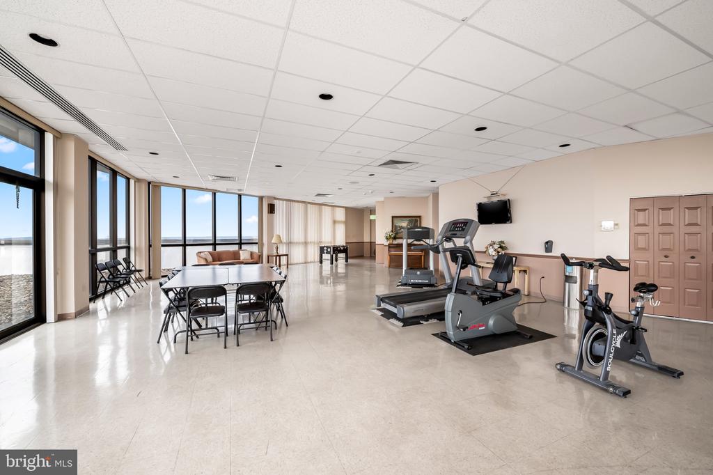 205 E JOPPA ROAD Unit: 2003