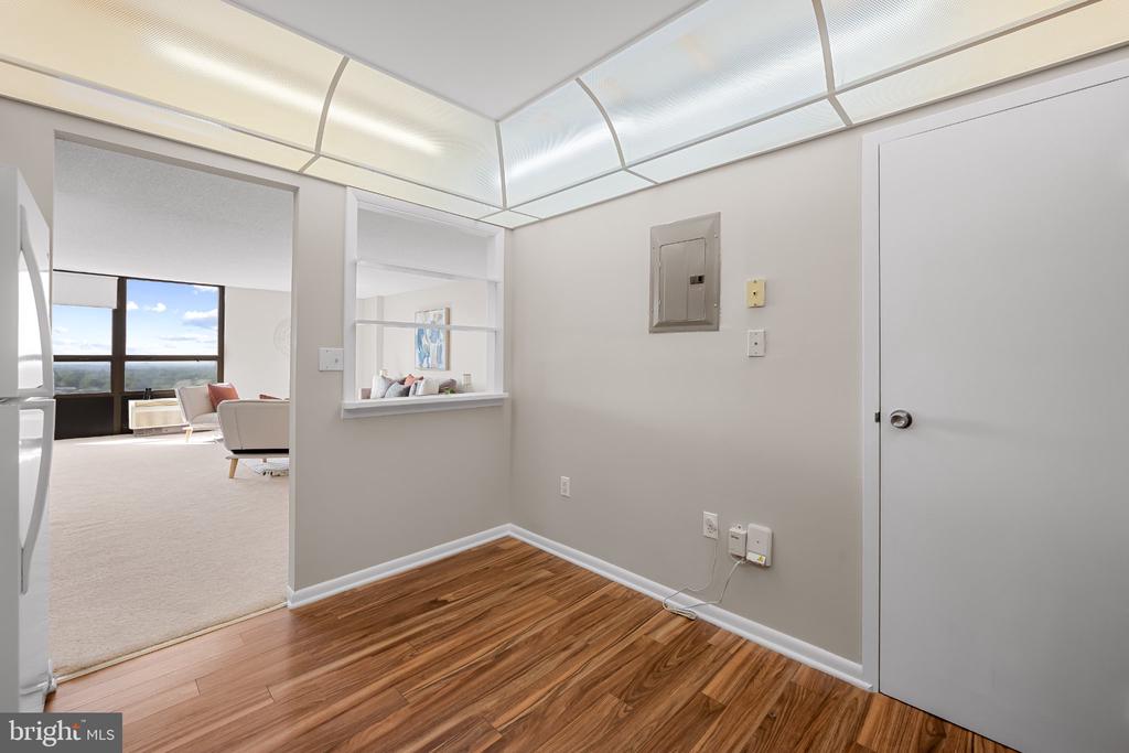 205 E JOPPA ROAD Unit: 2003