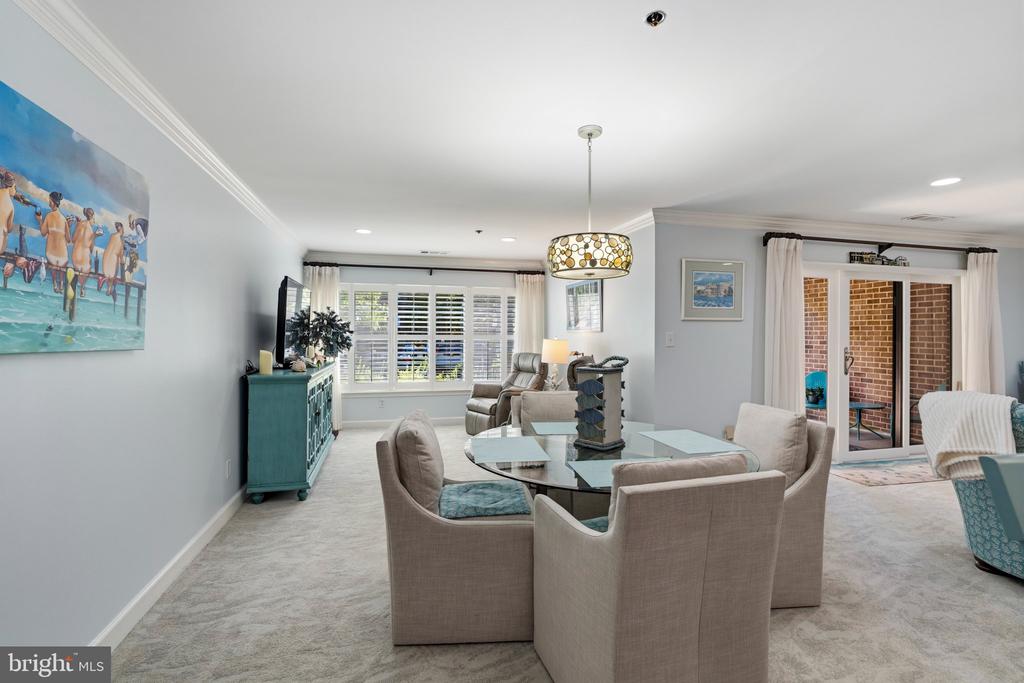 3 SOUTHERLY COURT Unit: 102