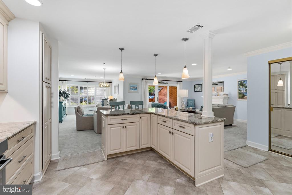 3 SOUTHERLY COURT Unit: 102