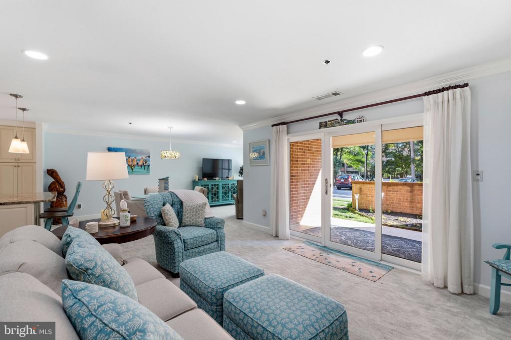 3 SOUTHERLY COURT Unit: 102