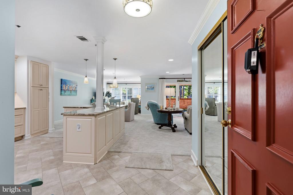 3 SOUTHERLY COURT Unit: 102