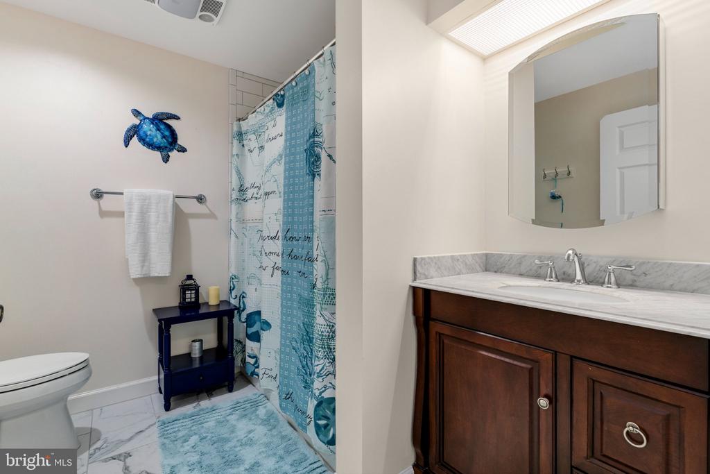3 SOUTHERLY COURT Unit: 102