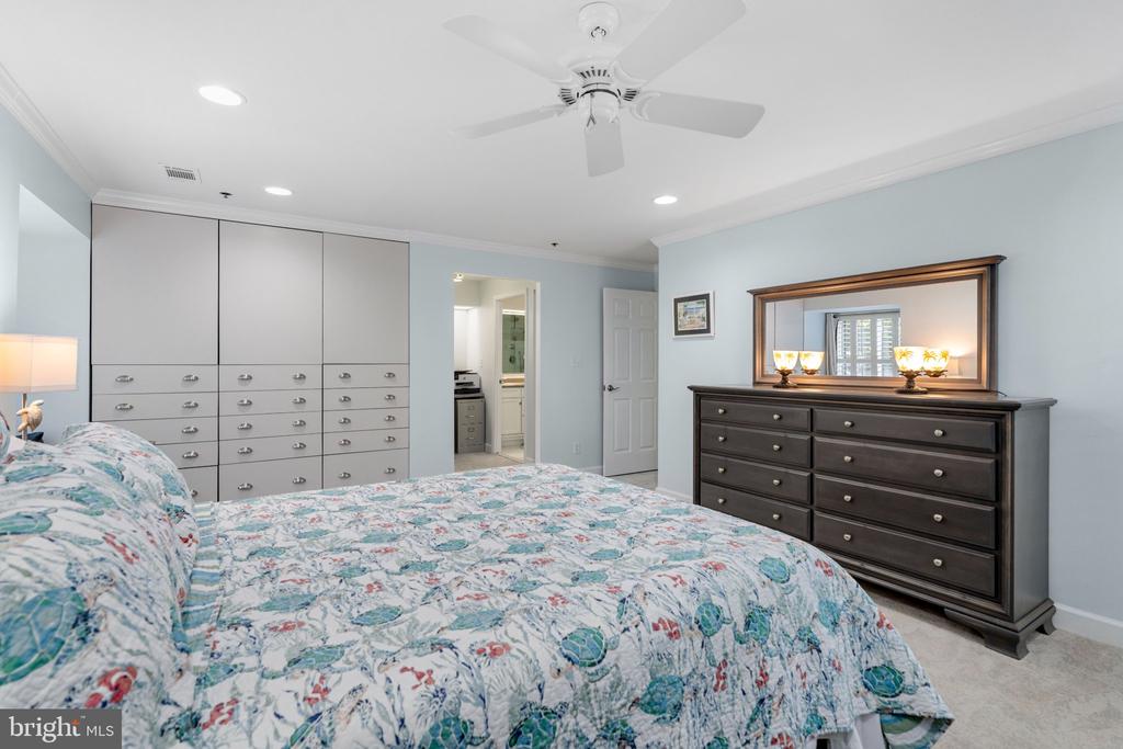 3 SOUTHERLY COURT Unit: 102