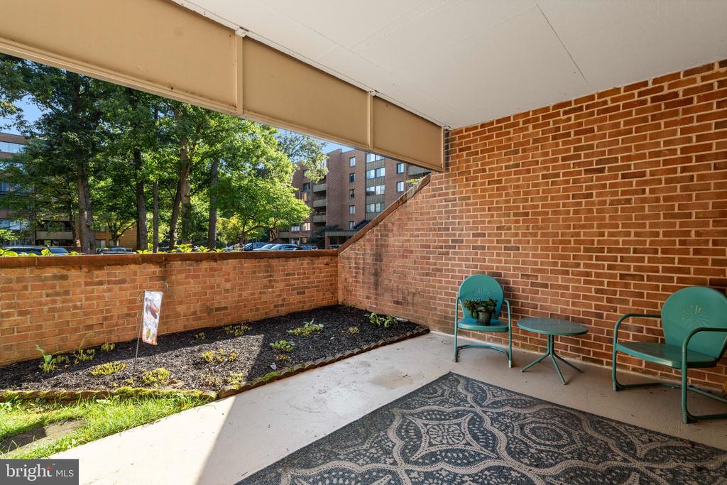 3 SOUTHERLY COURT Unit: 102