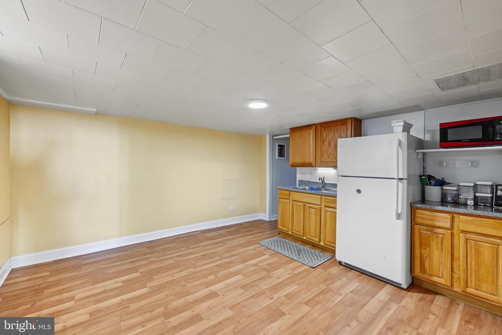 106 KENTWAY