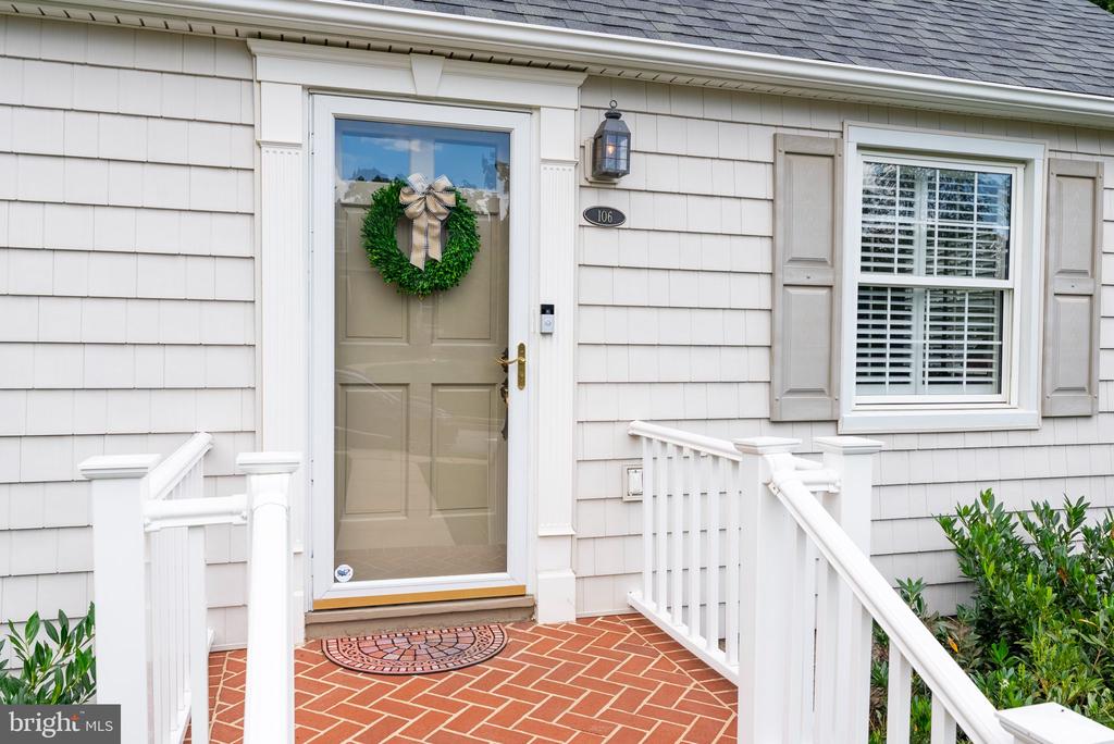 106 OVERCREST ROAD