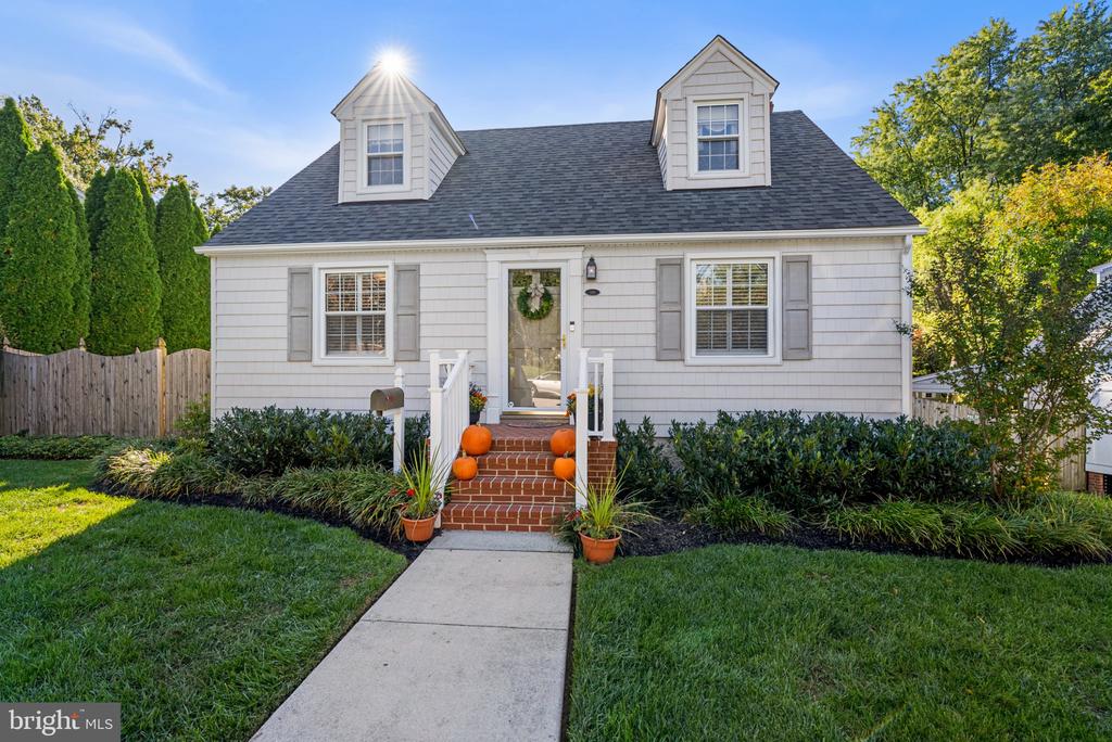 106 OVERCREST ROAD