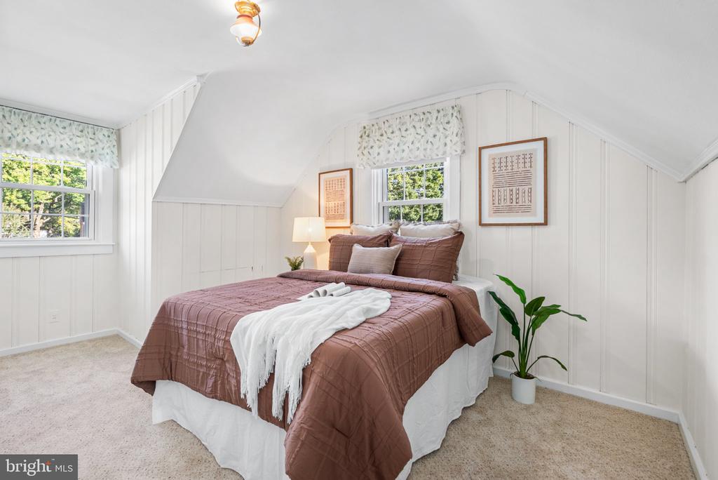 106 OVERCREST ROAD