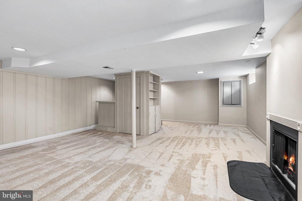 106 OVERCREST ROAD