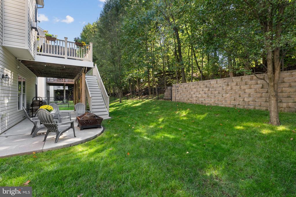 9404 RESERVOIR HILL COURT